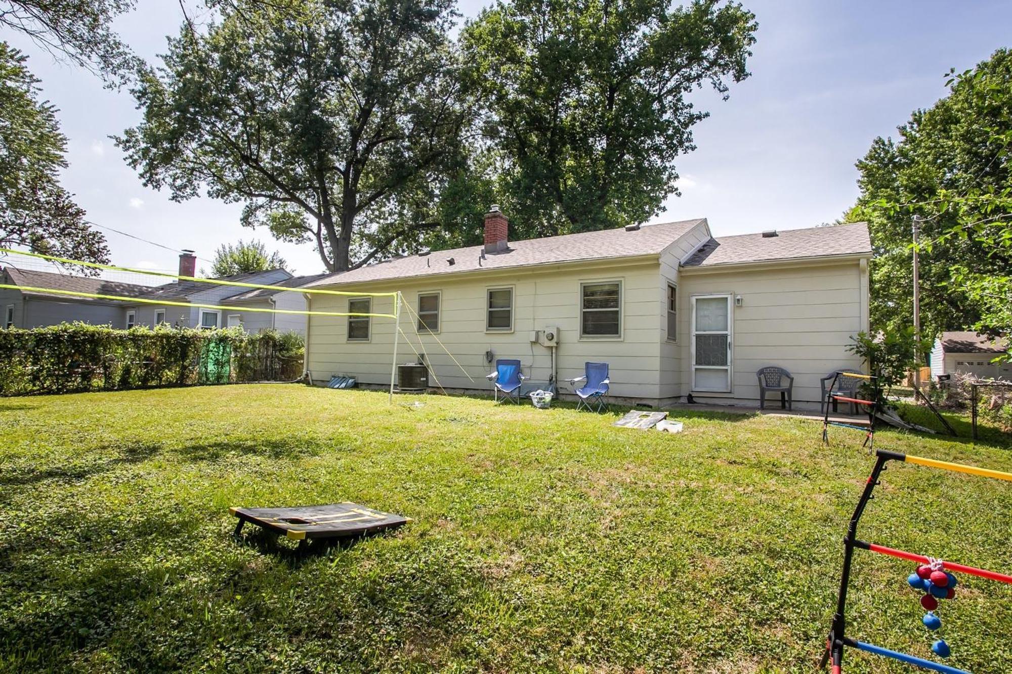 Chic Home With Huge Grassy Yard 7 Mins To Arrowhead Stadium Independence Exterior photo